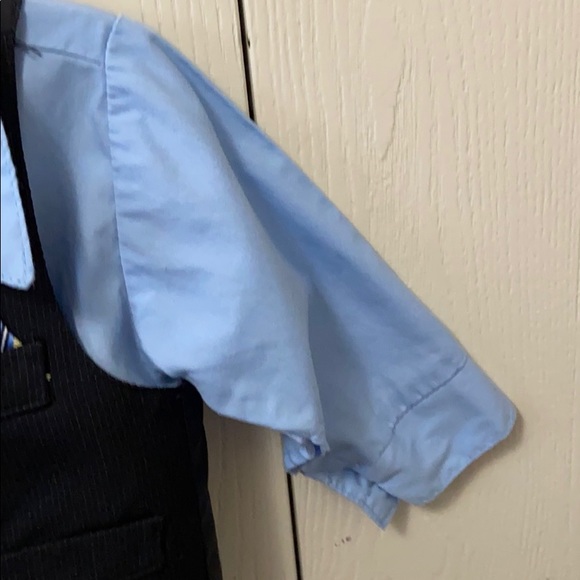 IZOD Black and Blue 3 Piece Suit - Picture 4 of 7